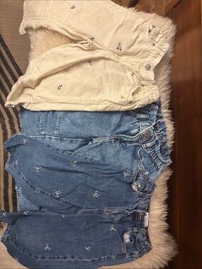 Three pairs Zara & gap jeans THREE 
3t